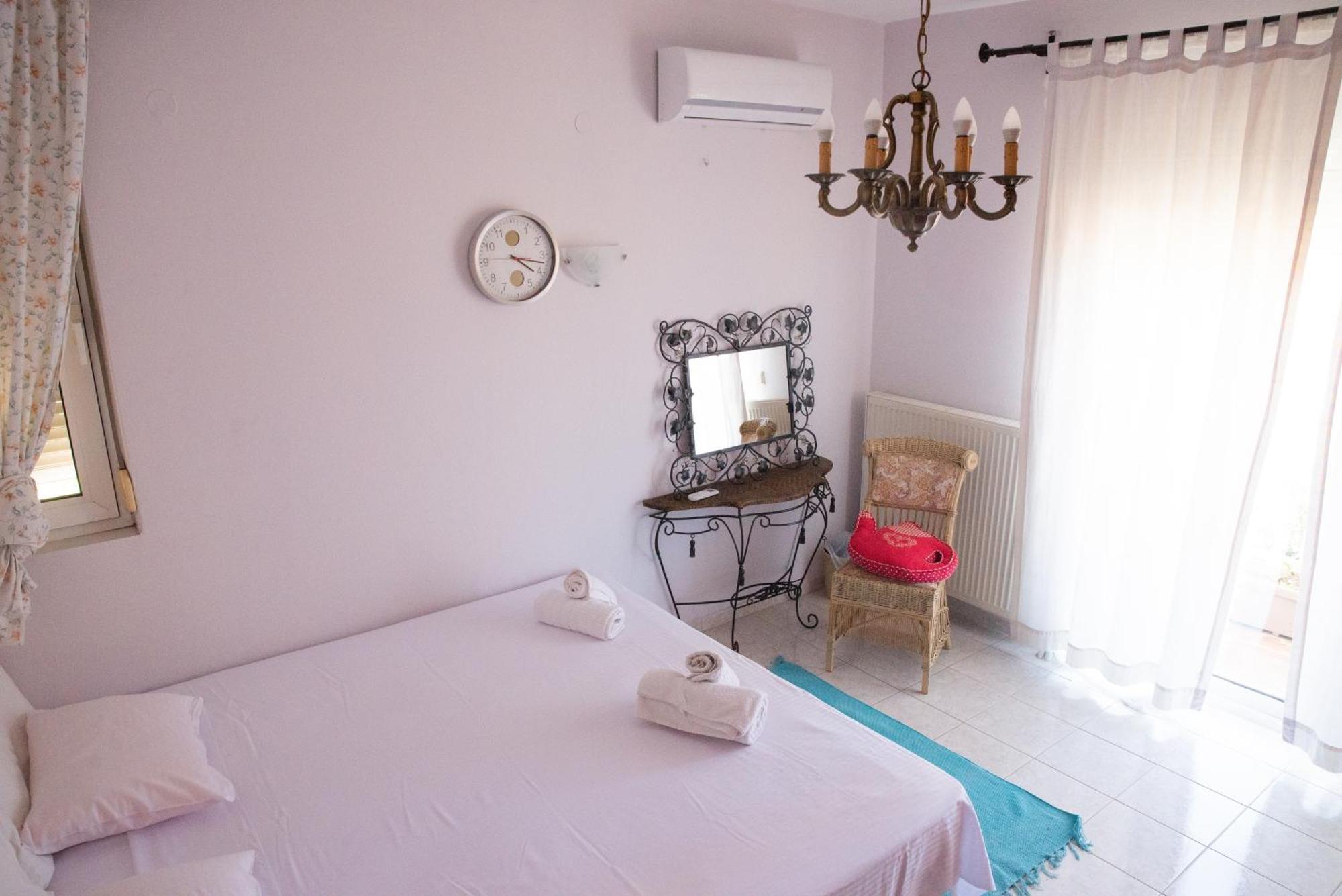 The Early Bird - Cosy 2-Floor House With Garden Villa Alexandroupoli Bagian luar foto
