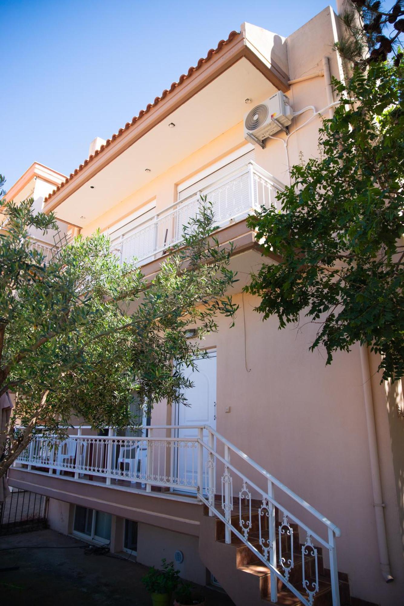 The Early Bird - Cosy 2-Floor House With Garden Villa Alexandroupoli Bagian luar foto