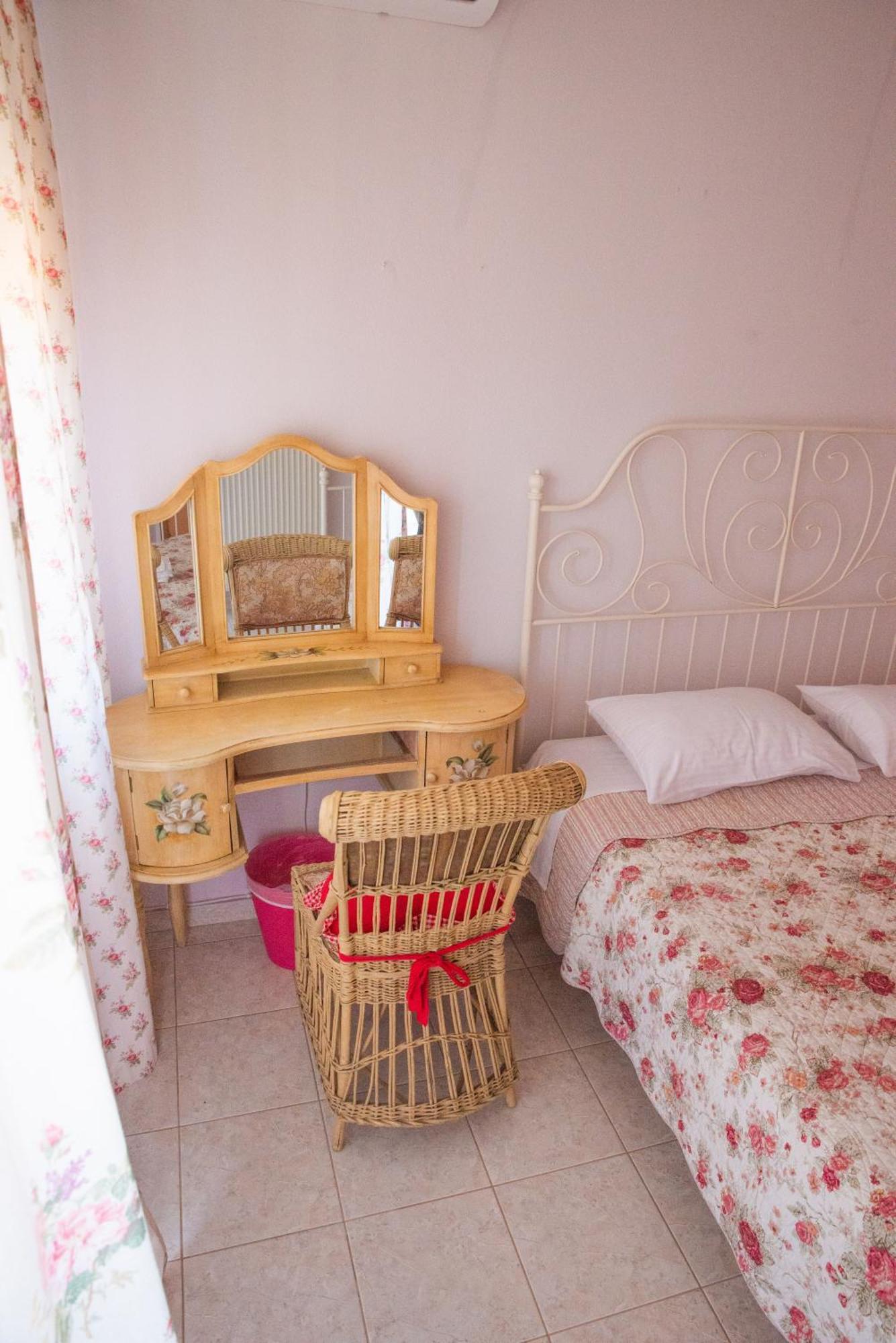 The Early Bird - Cosy 2-Floor House With Garden Villa Alexandroupoli Bagian luar foto